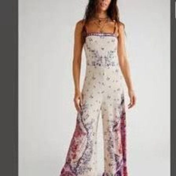 Free people Astrid Jumpsuit size xsmall - Picture 2 of 7